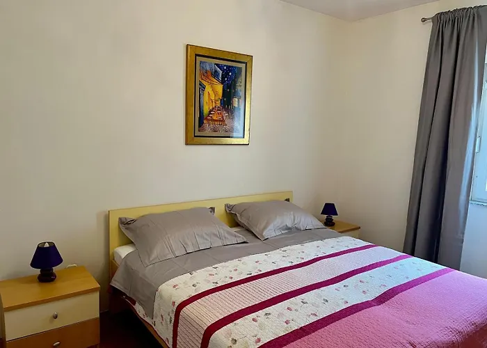 Darka Apartment *